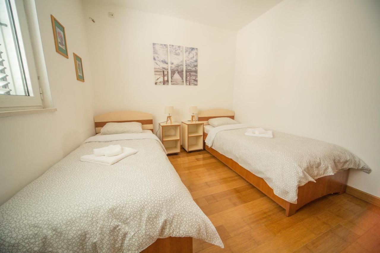 Zen Apartment Przno Sveti Stefan Ngoại thất bức ảnh